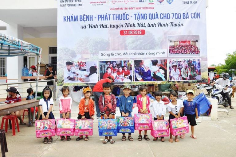 FIT Group accompanies with giving free medical care to poor people in Ninh Thuan