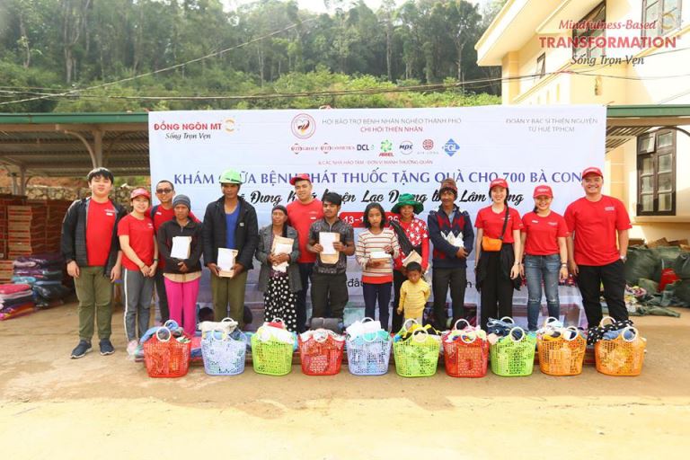 FIT and group members sponsored for the medical examination, giving medicine and gift charity program in Lam Dong