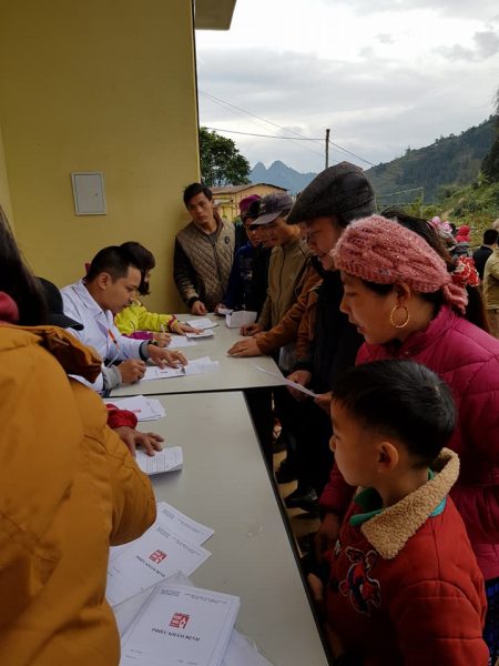 FIT supported the healthcare program for 400 poor households in Lao Cai province