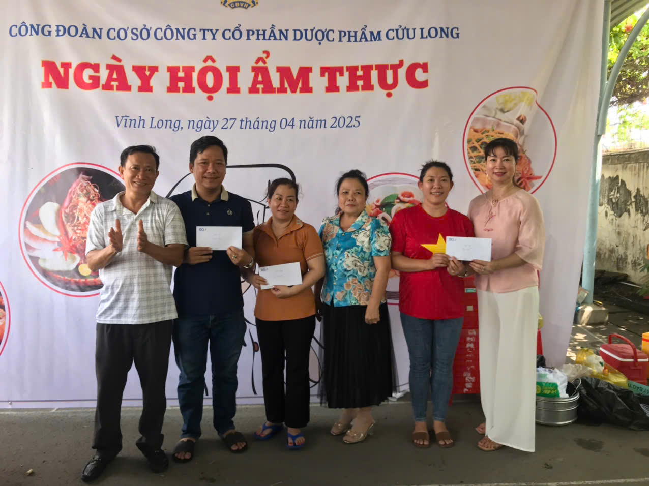 Dược Cửu Long tổ chức Ngày hội Ẩm thực chào mừng 50 năm Thống nhất Đất nước & Quốc tế Lao động 1/5